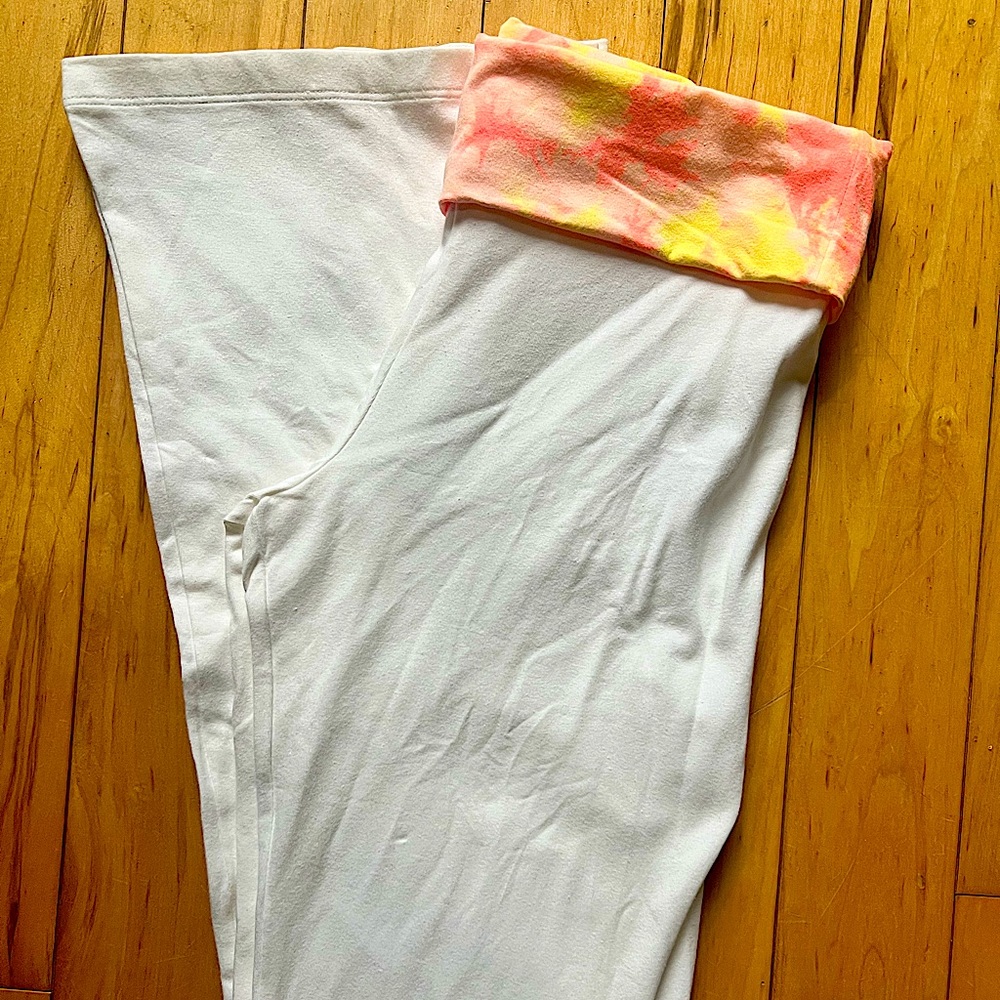 NWT 🌻Victoria secret wide leg/flare yoga/workout pant/legging